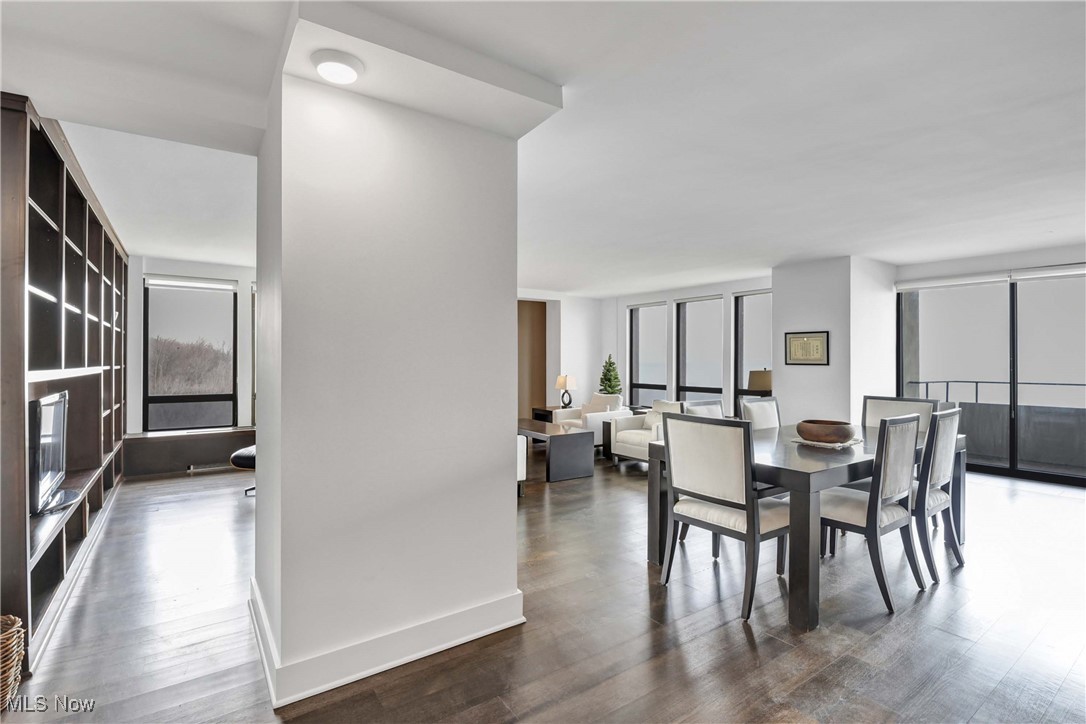 2 Bratenahl Place Bratenahl OH 44108