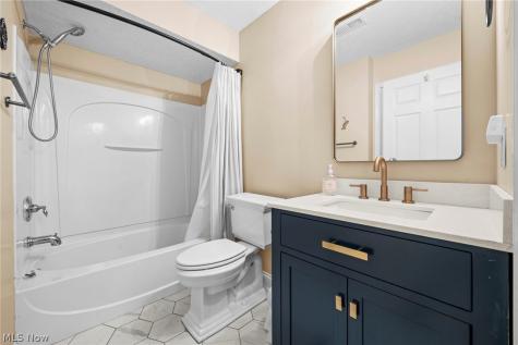 288 Woodhaven Drive Copley OH 44321