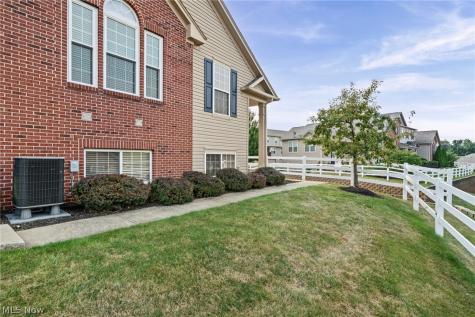 288 Woodhaven Drive Copley OH 44321