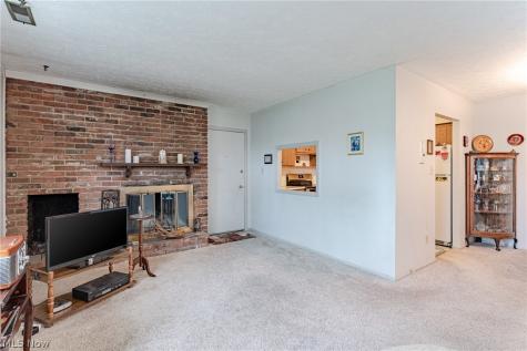 2720 Pease Drive Rocky River OH 44116