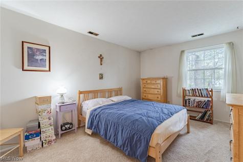2720 Pease Drive Rocky River OH 44116