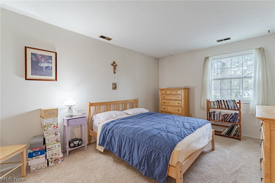 2720 Pease Drive Rocky River OH 44116