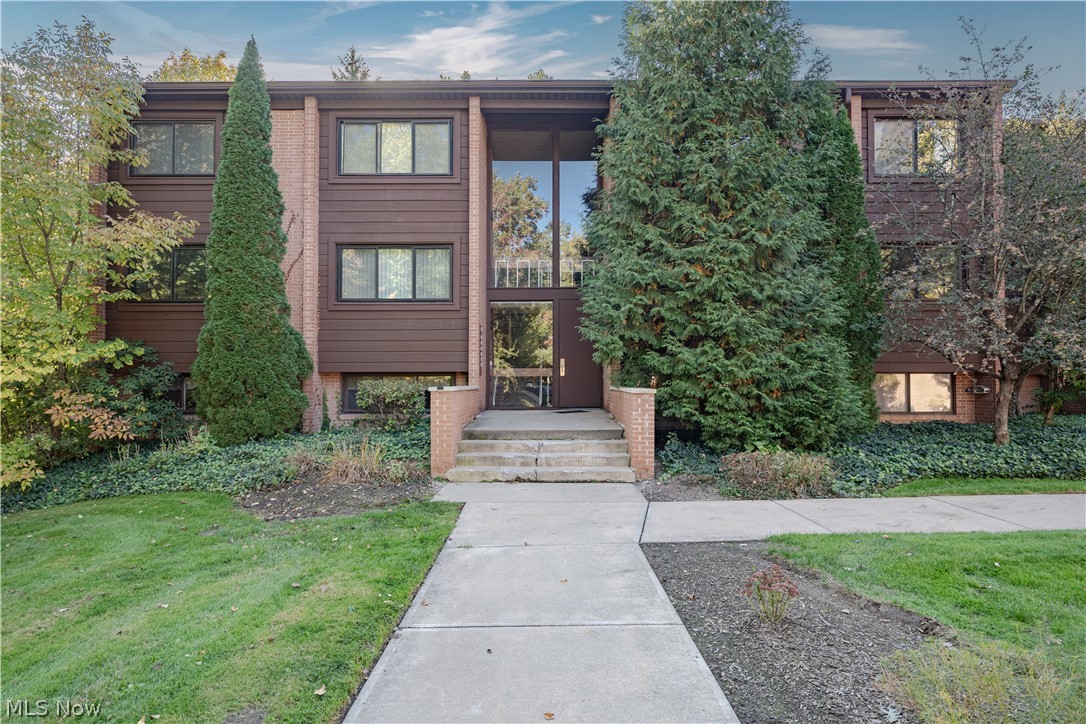 925 Canyon View Road Northfield OH 44067