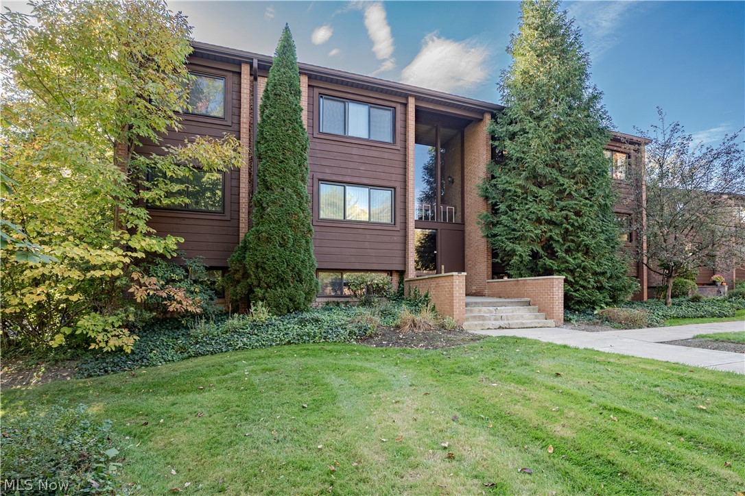 925 Canyon View Road Northfield OH 44067