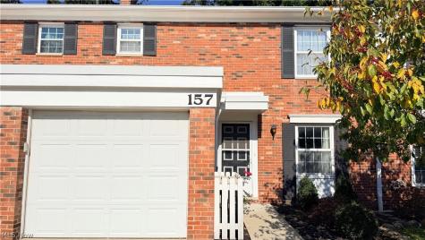 157 Drury Lane Mayfield Heights OH 44124