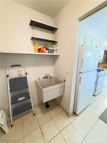 157 Drury Lane Mayfield Heights OH 44124