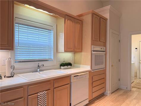370 Rosebury Court Mayfield Heights OH 44124