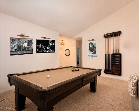 370 Rosebury Court Mayfield Heights OH 44124