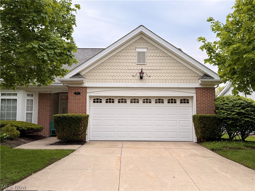 370 Rosebury Court Mayfield Heights OH 44124