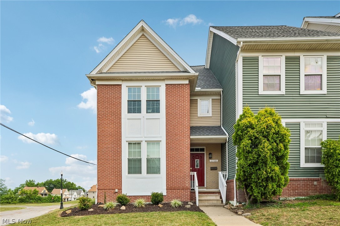 2708 Martin Luther King Jr Drive Cleveland OH 44104