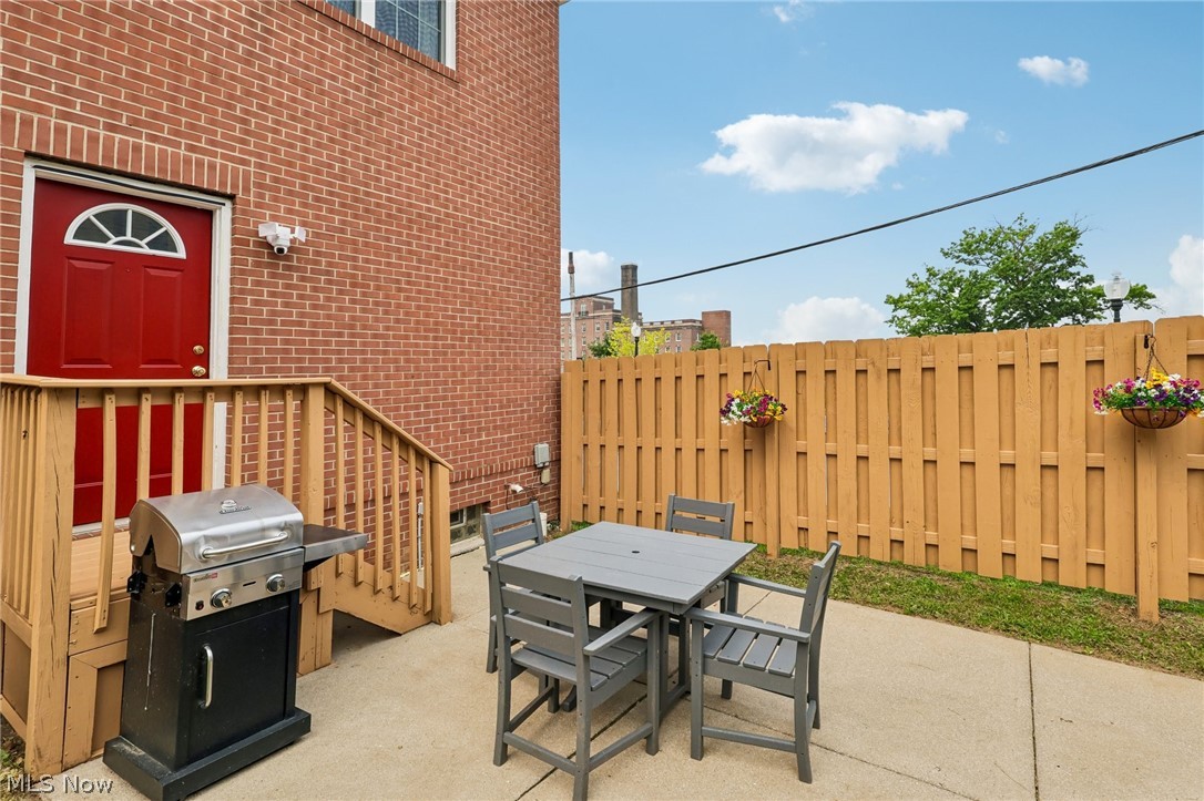 2708 Martin Luther King Jr Drive Cleveland OH 44104
