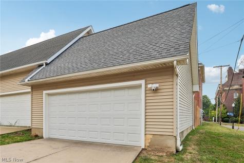 2708 Martin Luther King Jr Drive Cleveland OH 44104