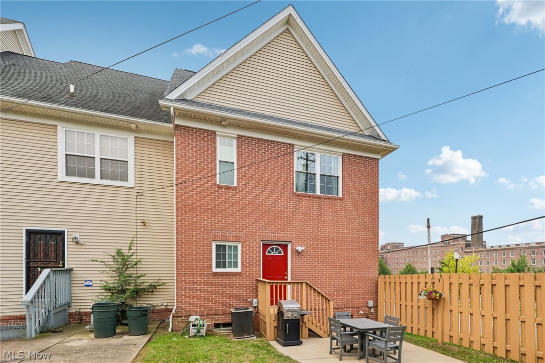 2708 Martin Luther King Jr Drive Cleveland OH 44104