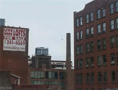 408 W Saint Clair Avenue Cleveland OH 44113