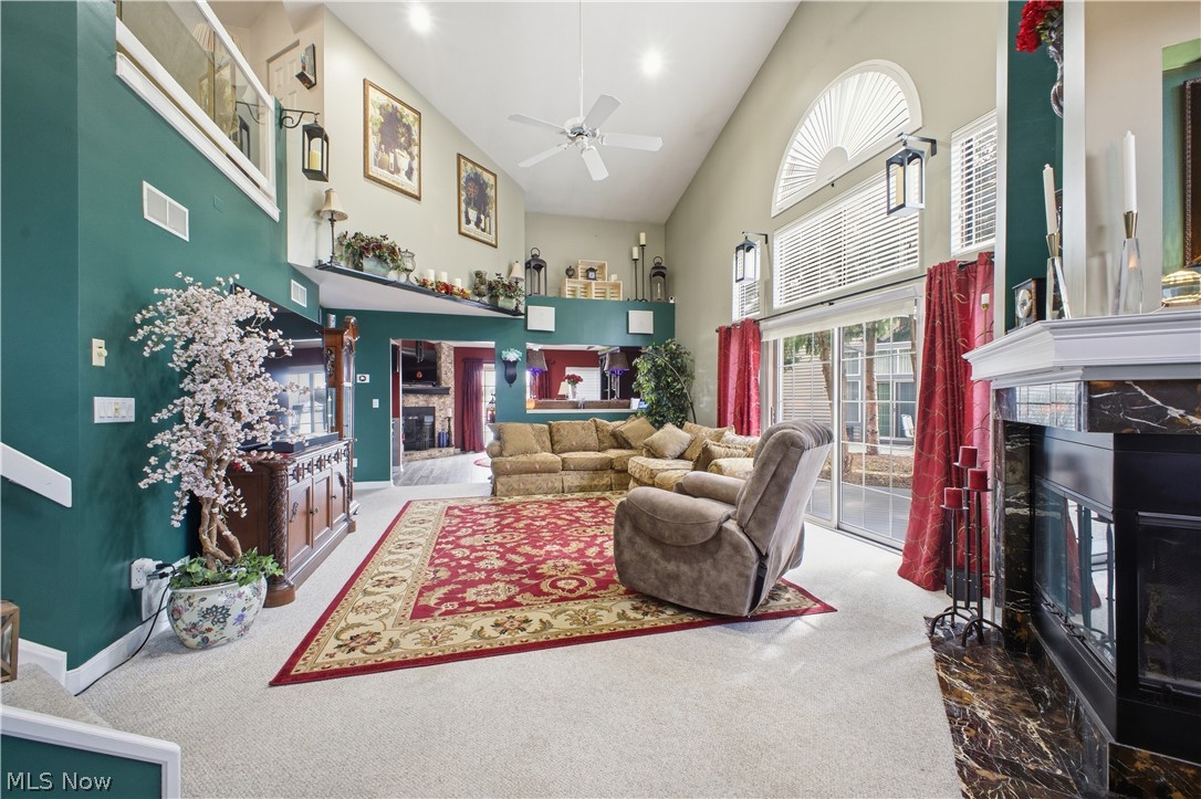 424 N Bayshore Drive Columbiana OH 44408