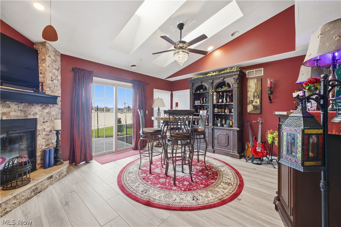 424 N Bayshore Drive Columbiana OH 44408