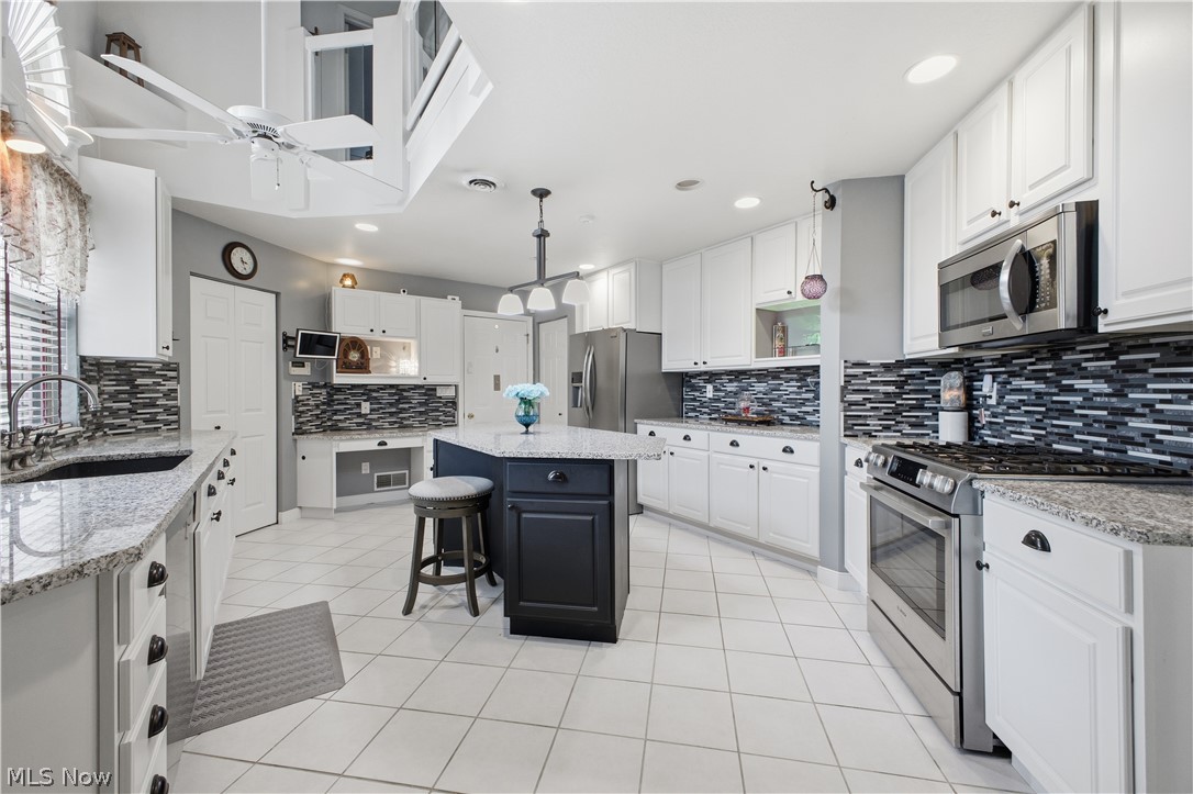 424 N Bayshore Drive Columbiana OH 44408