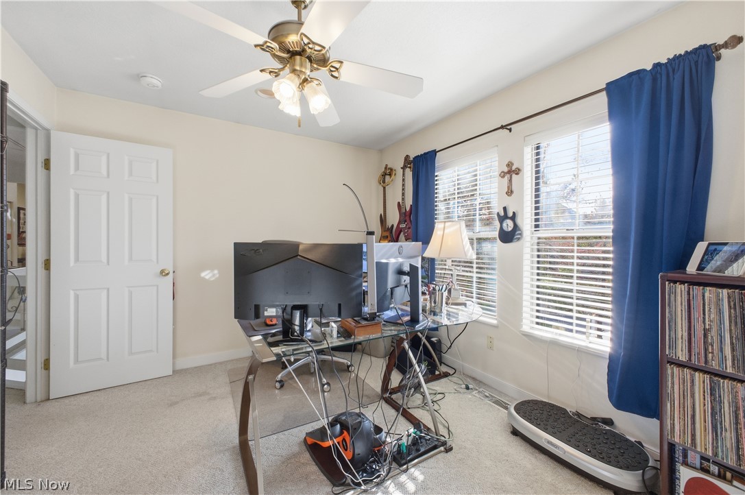 424 N Bayshore Drive Columbiana OH 44408