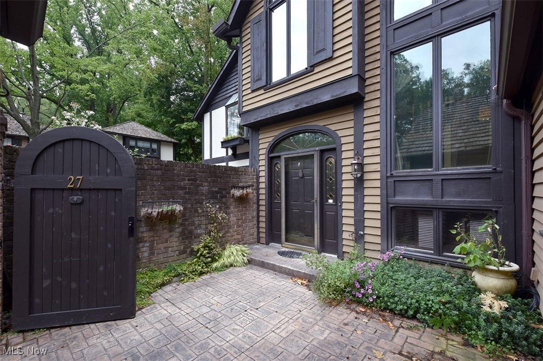 27 Hidden Valley Drive Rocky River OH 44116