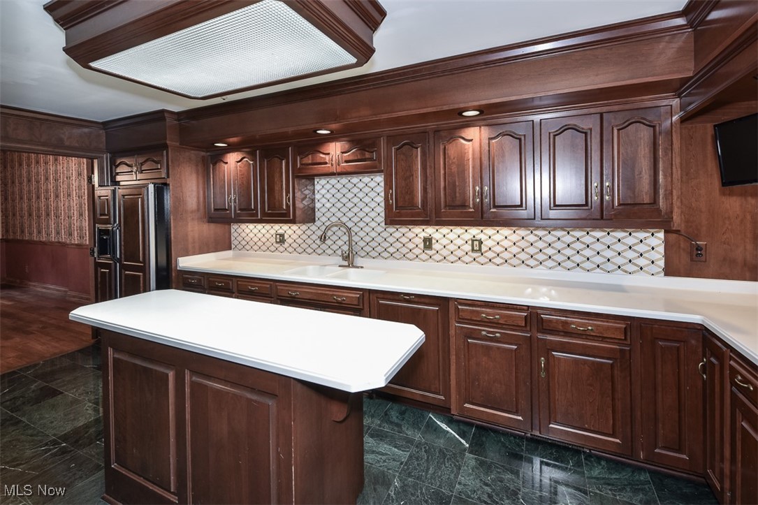 27 Hidden Valley Drive Rocky River OH 44116