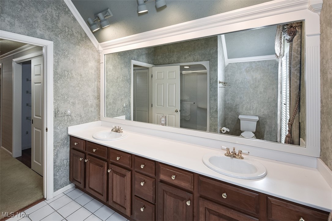 27 Hidden Valley Drive Rocky River OH 44116