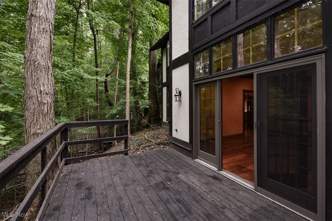 27 Hidden Valley Drive Rocky River OH 44116