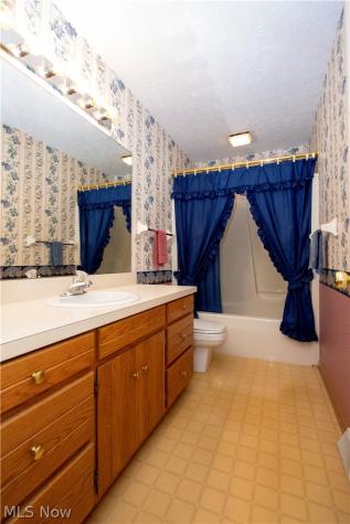 2600 Eastwood Drive Wooster OH 44691