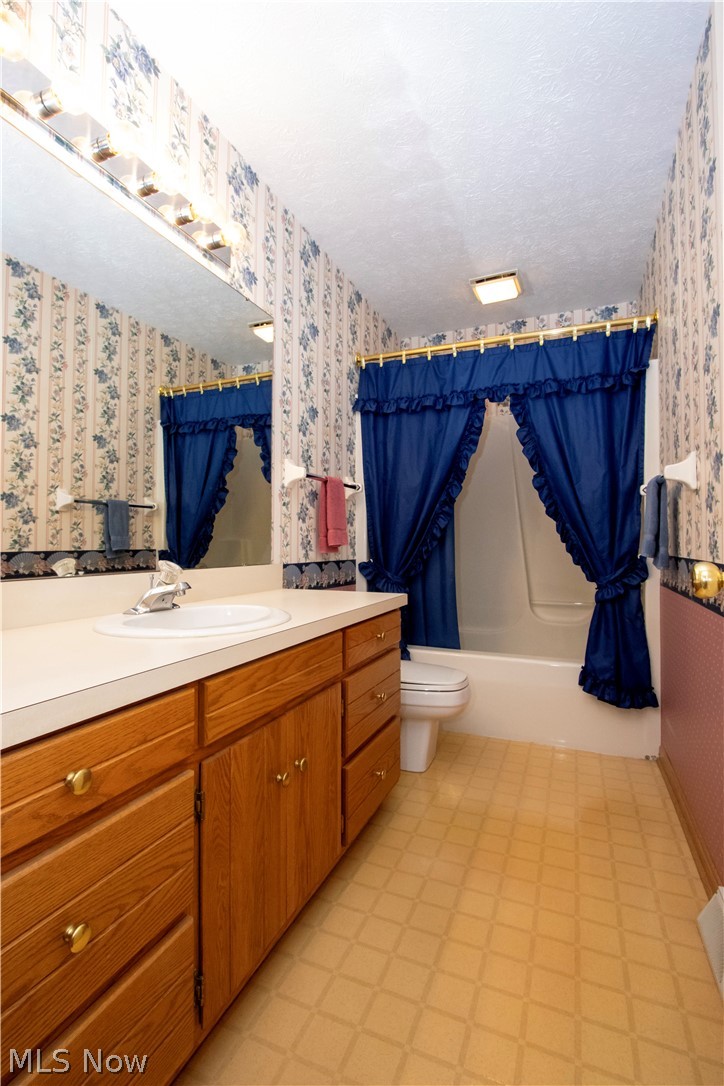 2600 Eastwood Drive Wooster OH 44691
