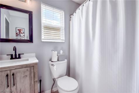 895 Brittney Court Willowick OH 44095