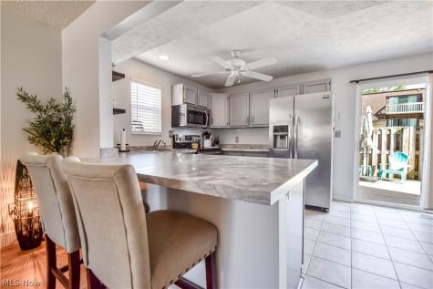 895 Brittney Court Willowick OH 44095