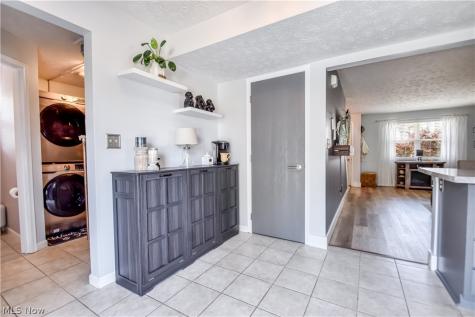 895 Brittney Court Willowick OH 44095