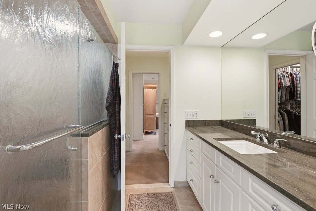 104 Manor Brook Drive Chagrin Falls OH 44022