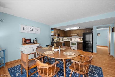 6962 S Parkway Drive Middleburg Heights OH 44130