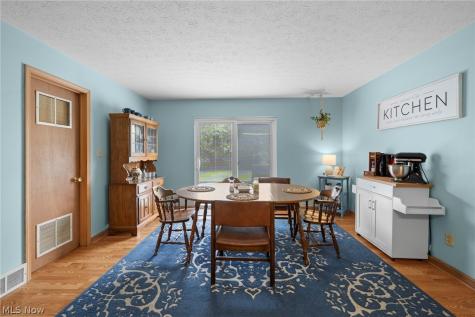 6962 S Parkway Drive Middleburg Heights OH 44130