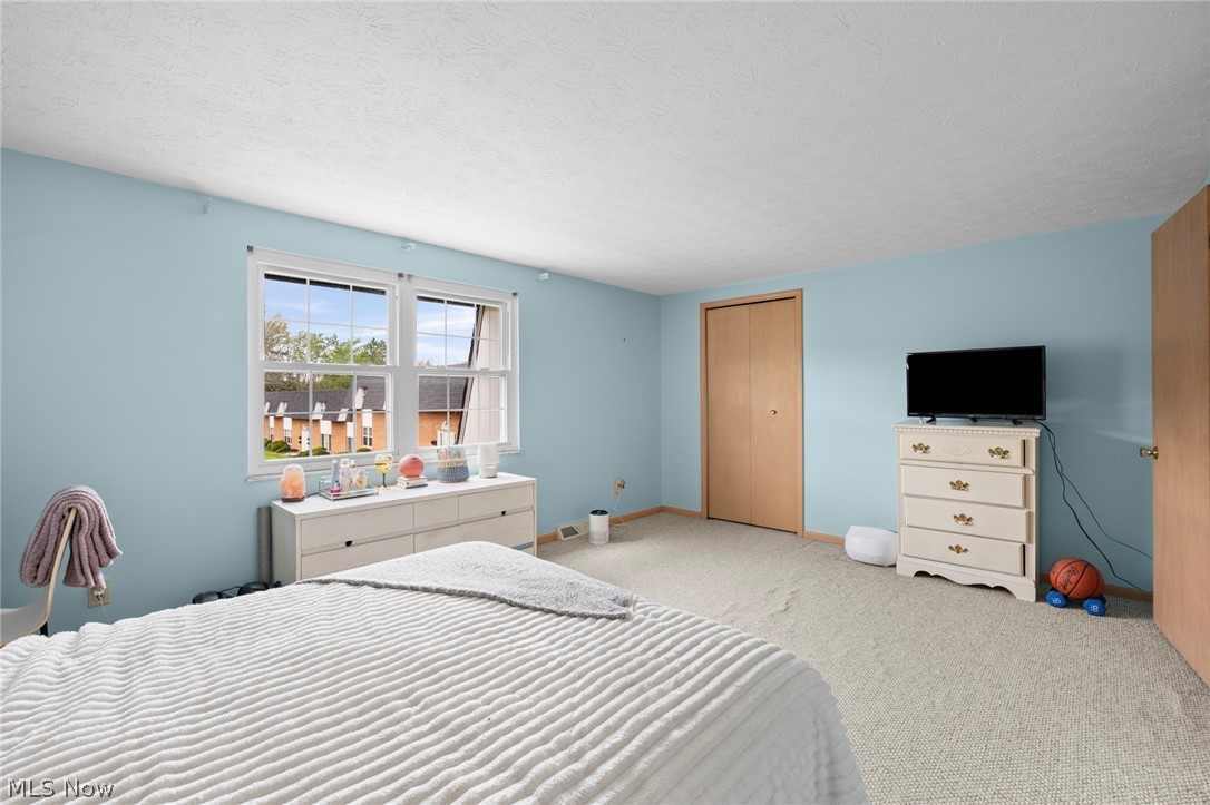 6962 S Parkway Drive Middleburg Heights OH 44130