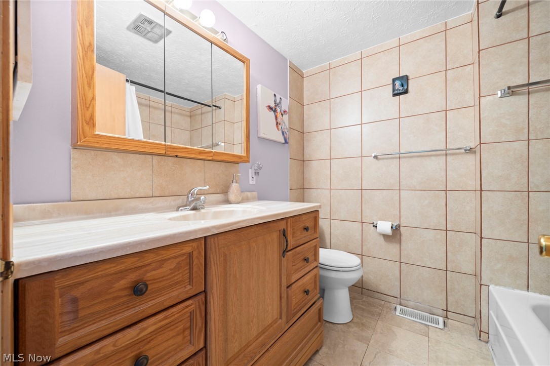 6962 S Parkway Drive Middleburg Heights OH 44130
