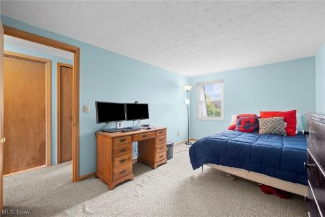 6962 S Parkway Drive Middleburg Heights OH 44130
