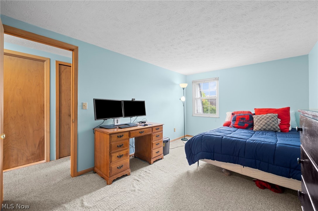 6962 S Parkway Drive Middleburg Heights OH 44130
