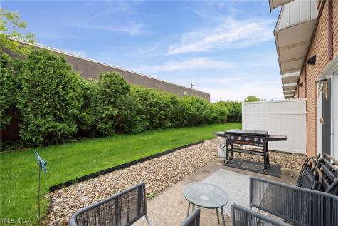 6962 S Parkway Drive Middleburg Heights OH 44130