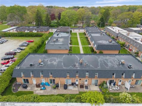 6962 S Parkway Drive Middleburg Heights OH 44130