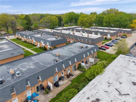 6962 S Parkway Drive Middleburg Heights OH 44130