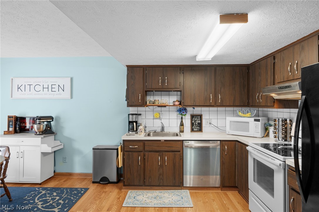 6962 S Parkway Drive Middleburg Heights OH 44130