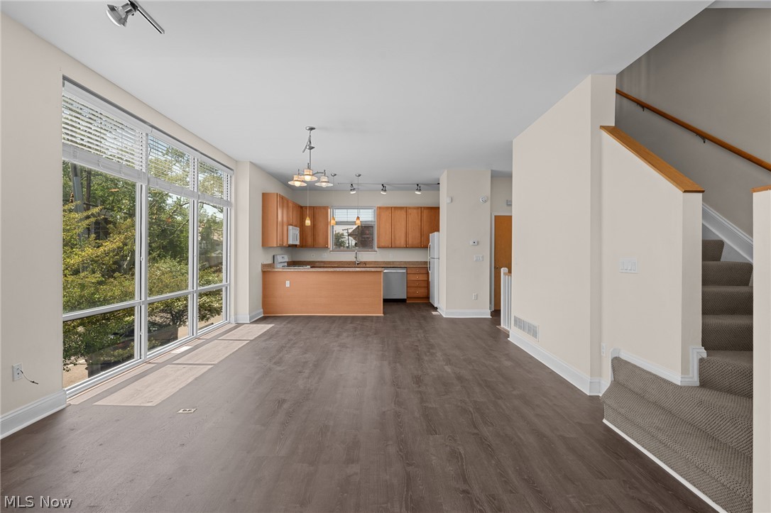 12581 Larchmere Boulevard Cleveland OH 44120
