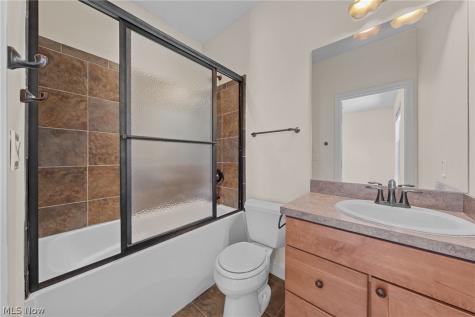 12581 Larchmere Boulevard Cleveland OH 44120
