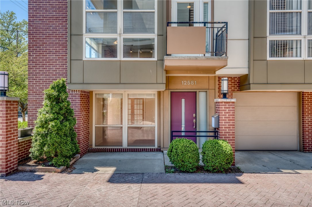 12581 Larchmere Boulevard Cleveland OH 44120