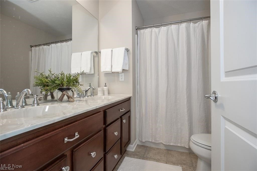 6380 Park Pointe Court Pepper Pike OH 44124
