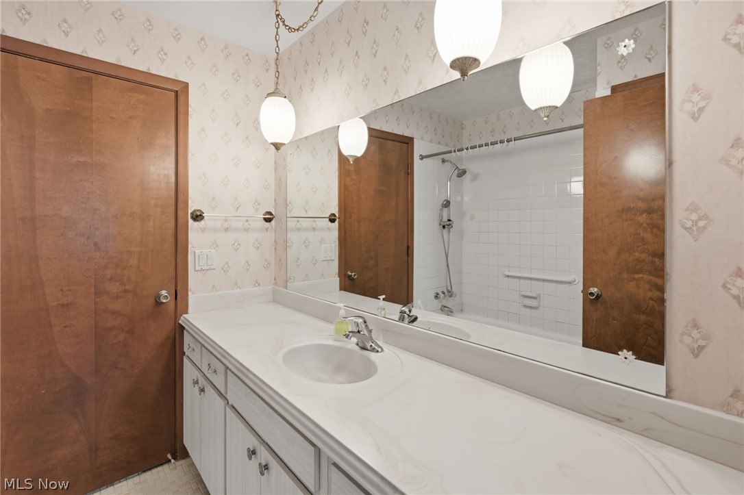 2705 Pease Drive Rocky River OH 44116