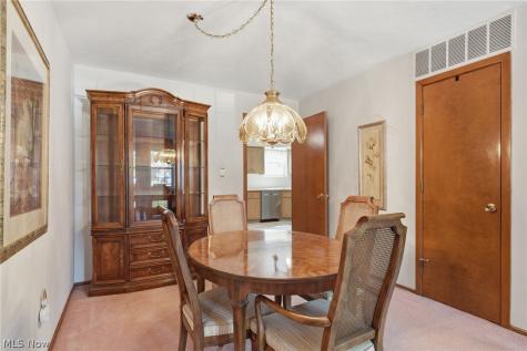 2705 Pease Drive Rocky River OH 44116