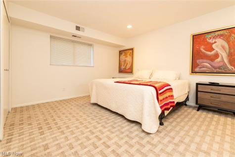 2202 Acacia Park Drive Lyndhurst OH 44124