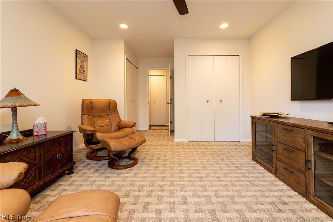 2202 Acacia Park Drive Lyndhurst OH 44124